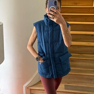 Beyond Yoga Oversized Quilted Outdoor Cozy Warm Puffer Vest Blue Size XS/TP